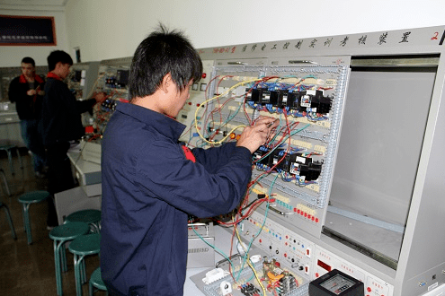 建筑電工證和電工證有什么區(qū)別 正規(guī)的建筑電工證多少錢